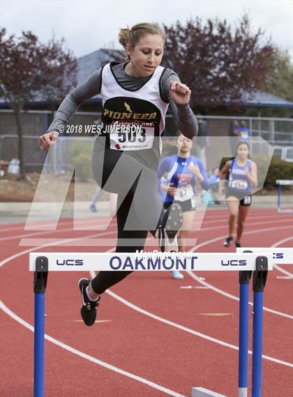 Thumbnail 2 in Glenn Poole Invitational photogallery.