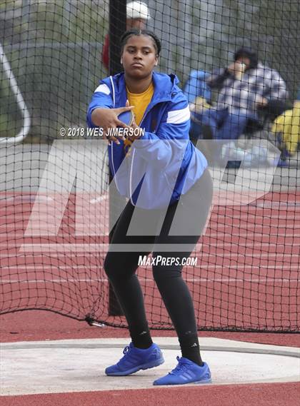 Thumbnail 3 in Glenn Poole Invitational photogallery.