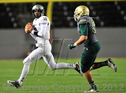 Thumbnail 2 in Granite Bay vs. Long Beach Poly (CIF State D1 Final) photogallery.