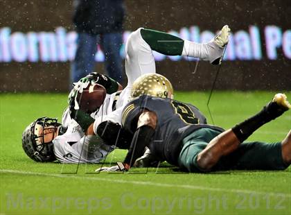 Thumbnail 1 in Granite Bay vs. Long Beach Poly (CIF State D1 Final) photogallery.