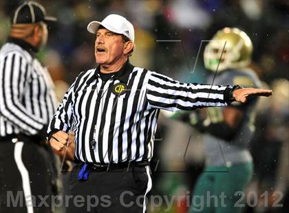 Thumbnail 1 in Granite Bay vs. Long Beach Poly (CIF State D1 Final) photogallery.