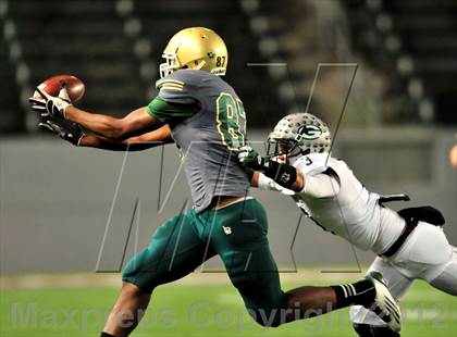 Thumbnail 3 in Granite Bay vs. Long Beach Poly (CIF State D1 Final) photogallery.