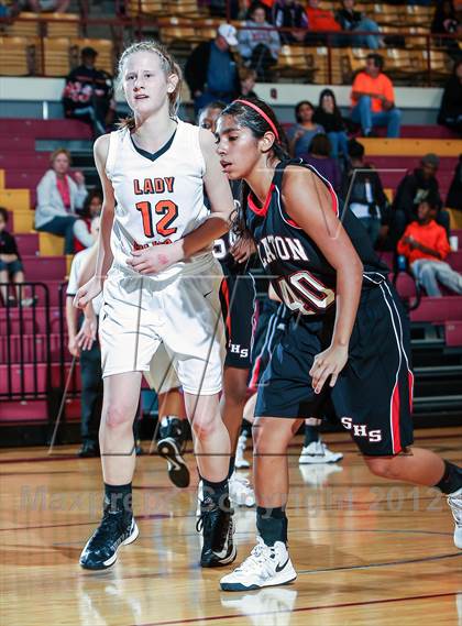 Thumbnail 3 in Burkburnett vs. Slaton (Fantasy of Lights) photogallery.