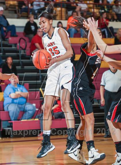 Thumbnail 2 in Burkburnett vs. Slaton (Fantasy of Lights) photogallery.