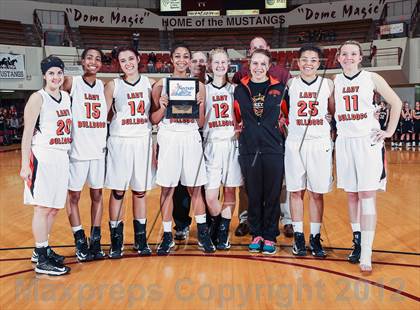 Thumbnail 2 in Burkburnett vs. Slaton (Fantasy of Lights) photogallery.