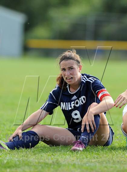 Thumbnail 2 in Milford vs Hollis-Brookline photogallery.