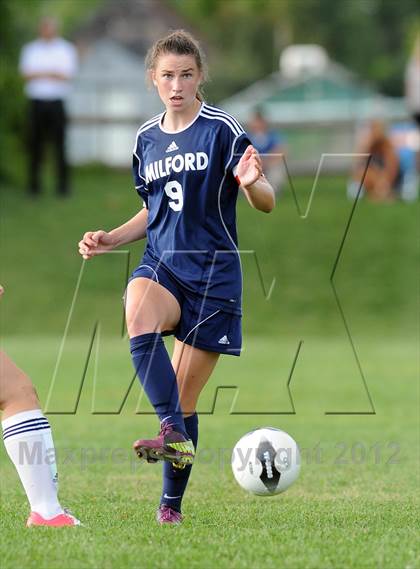 Thumbnail 2 in Milford vs Hollis-Brookline photogallery.
