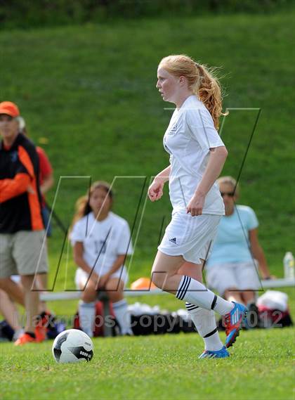 Thumbnail 3 in Milford vs Hollis-Brookline photogallery.