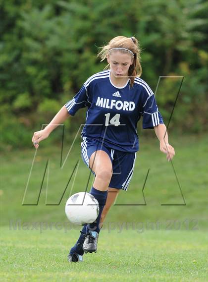 Thumbnail 3 in Milford vs Hollis-Brookline photogallery.