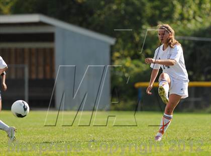 Thumbnail 3 in Milford vs Hollis-Brookline photogallery.