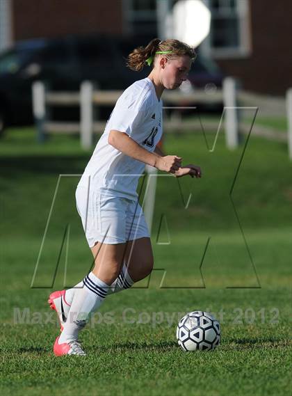 Thumbnail 3 in Milford vs Hollis-Brookline photogallery.