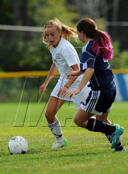 Thumbnail 2 in Milford vs Hollis-Brookline photogallery.