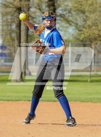 Thumbnail 2 in Nardin Academy vs. Mount St. Mary Academy photogallery.