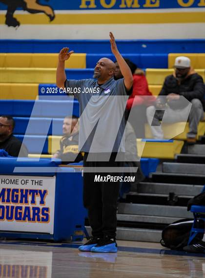 Thumbnail 2 in Crenshaw @ George Washington Prep photogallery.