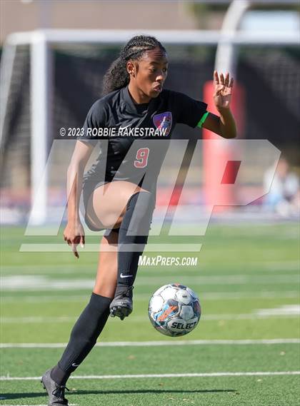 Thumbnail 3 in Forney vs. Duncanville (Duncanville Classic) photogallery.