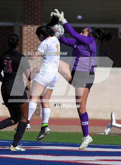 Thumbnail 2 in Forney vs. Duncanville (Duncanville Classic) photogallery.
