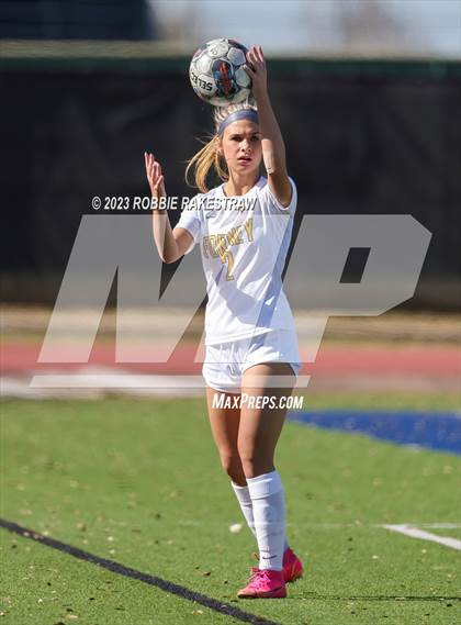Thumbnail 2 in Forney vs. Duncanville (Duncanville Classic) photogallery.