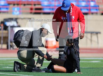 Thumbnail 1 in Forney vs. Duncanville (Duncanville Classic) photogallery.