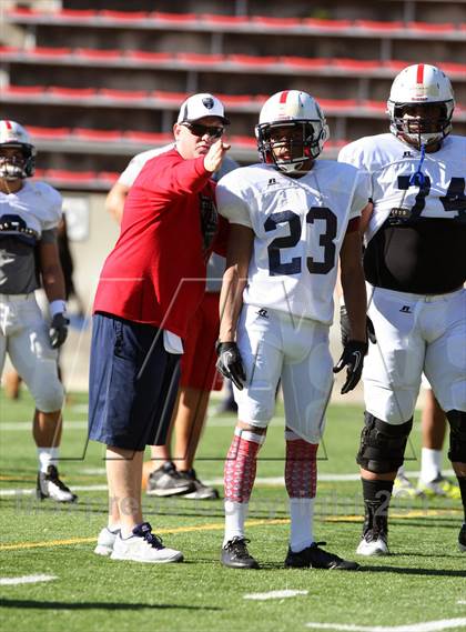 Thumbnail 3 in Semper Fidelis All-American Bowl  photogallery.