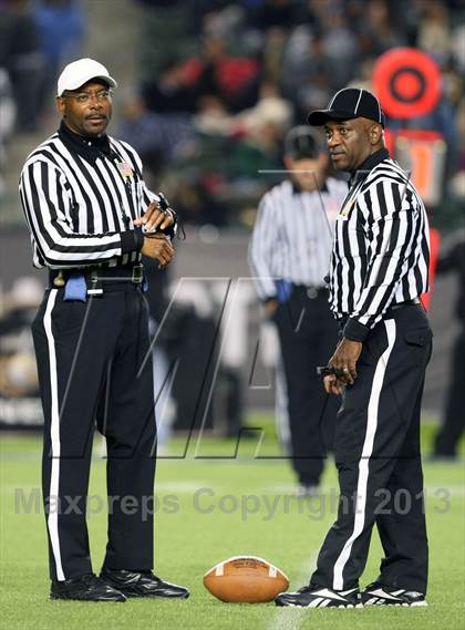 Thumbnail 1 in Semper Fidelis All-American Bowl  photogallery.