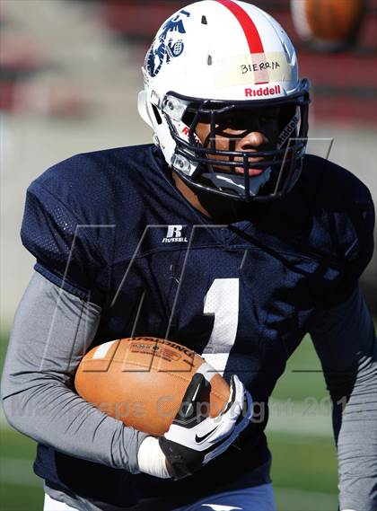 Thumbnail 2 in Semper Fidelis All-American Bowl  photogallery.