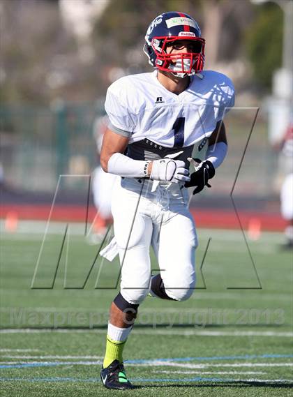 Thumbnail 3 in Semper Fidelis All-American Bowl  photogallery.