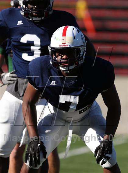 Thumbnail 2 in Semper Fidelis All-American Bowl  photogallery.