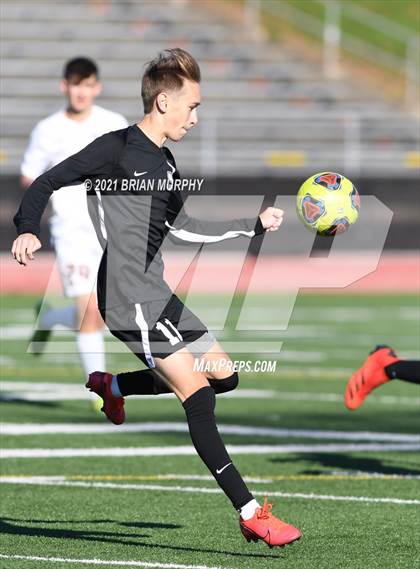 Thumbnail 1 in Roseburg @ Jesuit (OSAA 6A First Round Playoff) photogallery.
