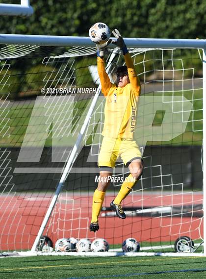 Thumbnail 3 in Roseburg @ Jesuit (OSAA 6A First Round Playoff) photogallery.