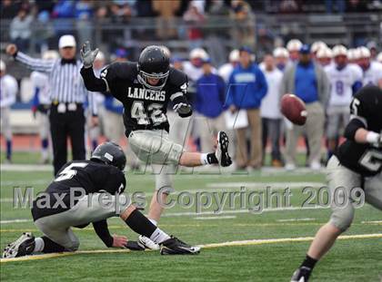 Thumbnail 2 in Longmeadow vs. West Springfield (MIAA Division I West Final) photogallery.