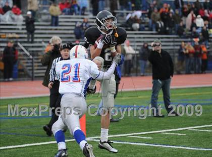 Thumbnail 1 in Longmeadow vs. West Springfield (MIAA Division I West Final) photogallery.