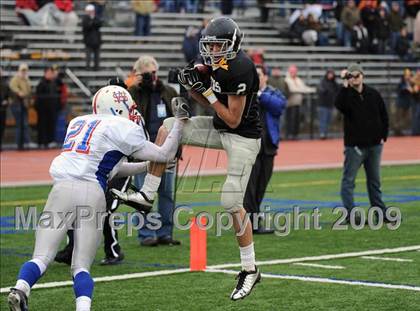 Thumbnail 1 in Longmeadow vs. West Springfield (MIAA Division I West Final) photogallery.