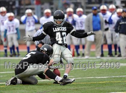 Thumbnail 1 in Longmeadow vs. West Springfield (MIAA Division I West Final) photogallery.