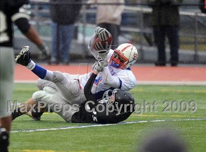 Thumbnail 3 in Longmeadow vs. West Springfield (MIAA Division I West Final) photogallery.