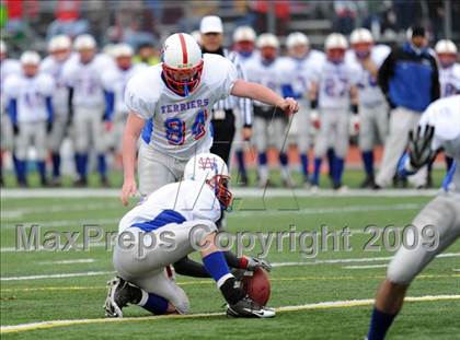 Thumbnail 1 in Longmeadow vs. West Springfield (MIAA Division I West Final) photogallery.