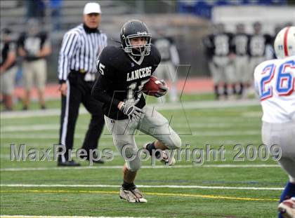 Thumbnail 1 in Longmeadow vs. West Springfield (MIAA Division I West Final) photogallery.