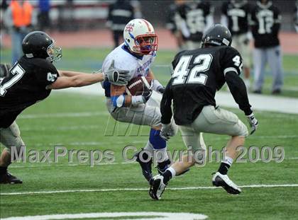 Thumbnail 1 in Longmeadow vs. West Springfield (MIAA Division I West Final) photogallery.