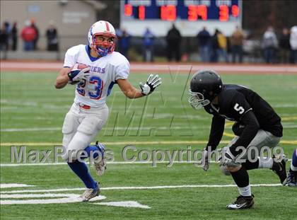 Thumbnail 2 in Longmeadow vs. West Springfield (MIAA Division I West Final) photogallery.