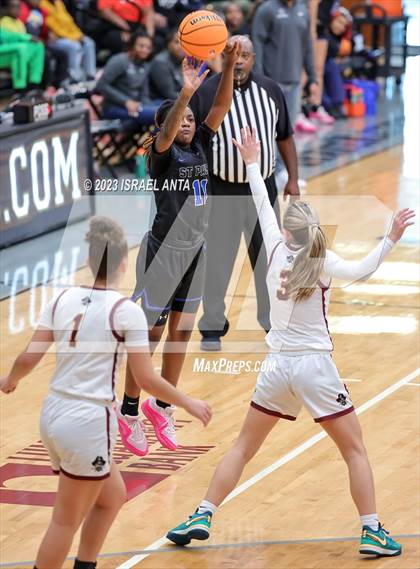 Thumbnail 1 in Lumberton vs. St. Pauls (2023 Robeson County Shootout) photogallery.