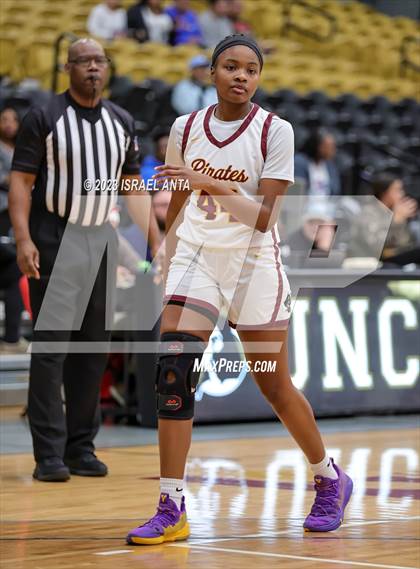 Thumbnail 3 in Lumberton vs. St. Pauls (2023 Robeson County Shootout) photogallery.