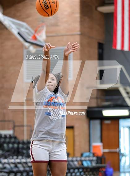 Thumbnail 1 in Lumberton vs. St. Pauls (2023 Robeson County Shootout) photogallery.