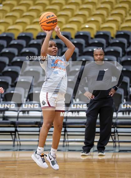 Thumbnail 2 in Lumberton vs. St. Pauls (2023 Robeson County Shootout) photogallery.