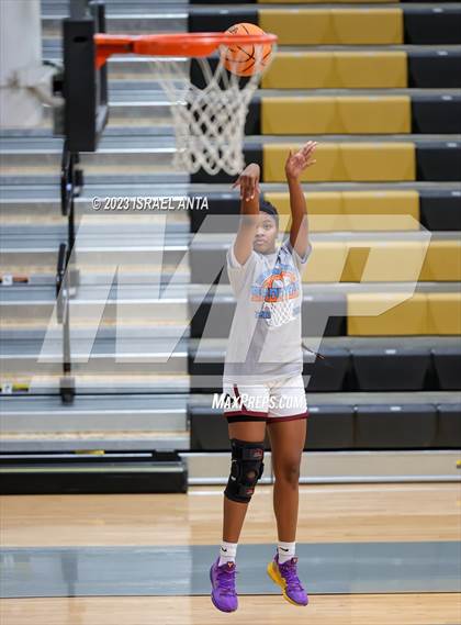 Thumbnail 3 in Lumberton vs. St. Pauls (2023 Robeson County Shootout) photogallery.