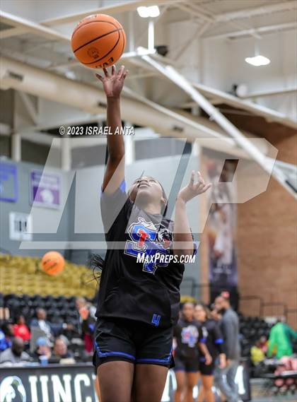 Thumbnail 1 in Lumberton vs. St. Pauls (2023 Robeson County Shootout) photogallery.
