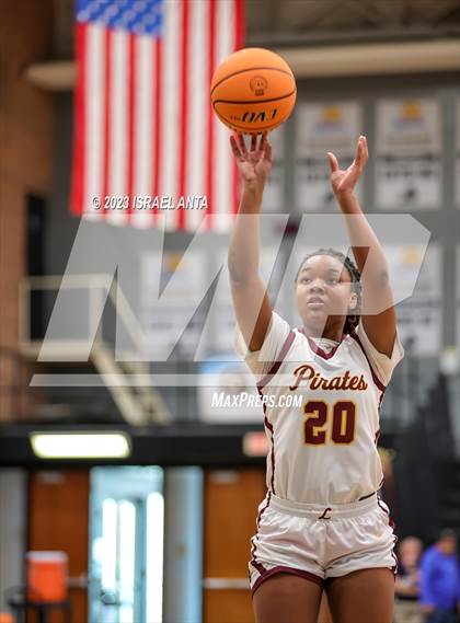 Thumbnail 3 in Lumberton vs. St. Pauls (2023 Robeson County Shootout) photogallery.