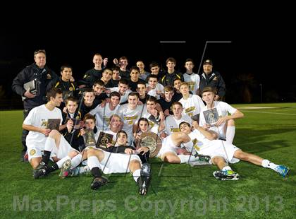 Thumbnail 2 in Chaminade vs. St. Anthony's (CHSAA Final) photogallery.