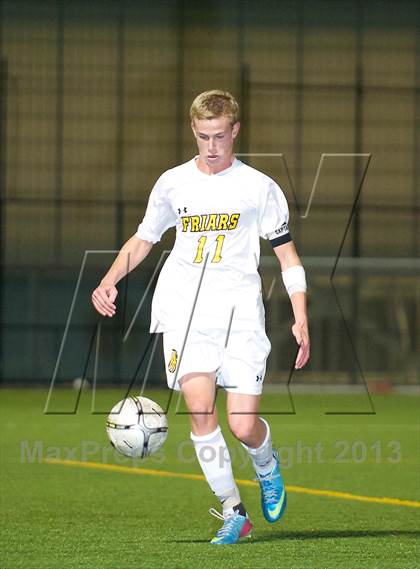 Thumbnail 2 in Chaminade vs. St. Anthony's (CHSAA Final) photogallery.