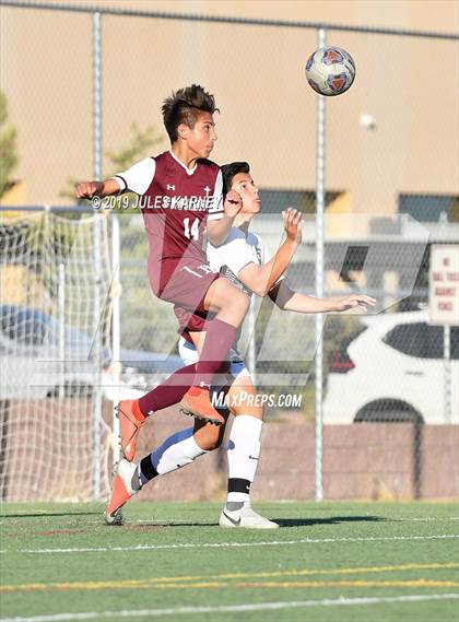 Thumbnail 2 in Palo Verde vs Faith Lutheran photogallery.