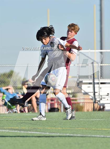 Thumbnail 2 in Palo Verde vs Faith Lutheran photogallery.