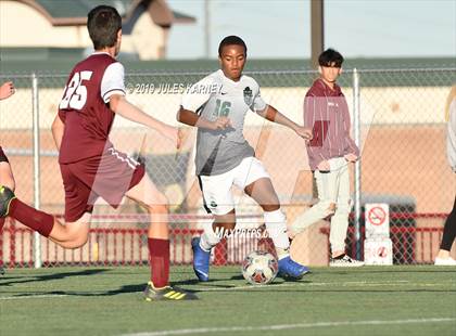 Thumbnail 2 in Palo Verde vs Faith Lutheran photogallery.